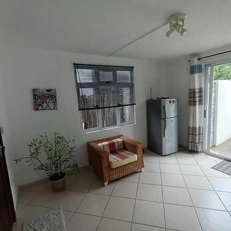 Surf House Holidays Ruisseau Creole Eksteriør billede