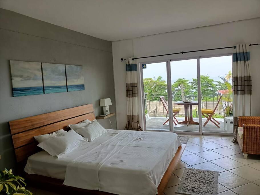 Surf House Holidays Ruisseau Creole Eksteriør billede